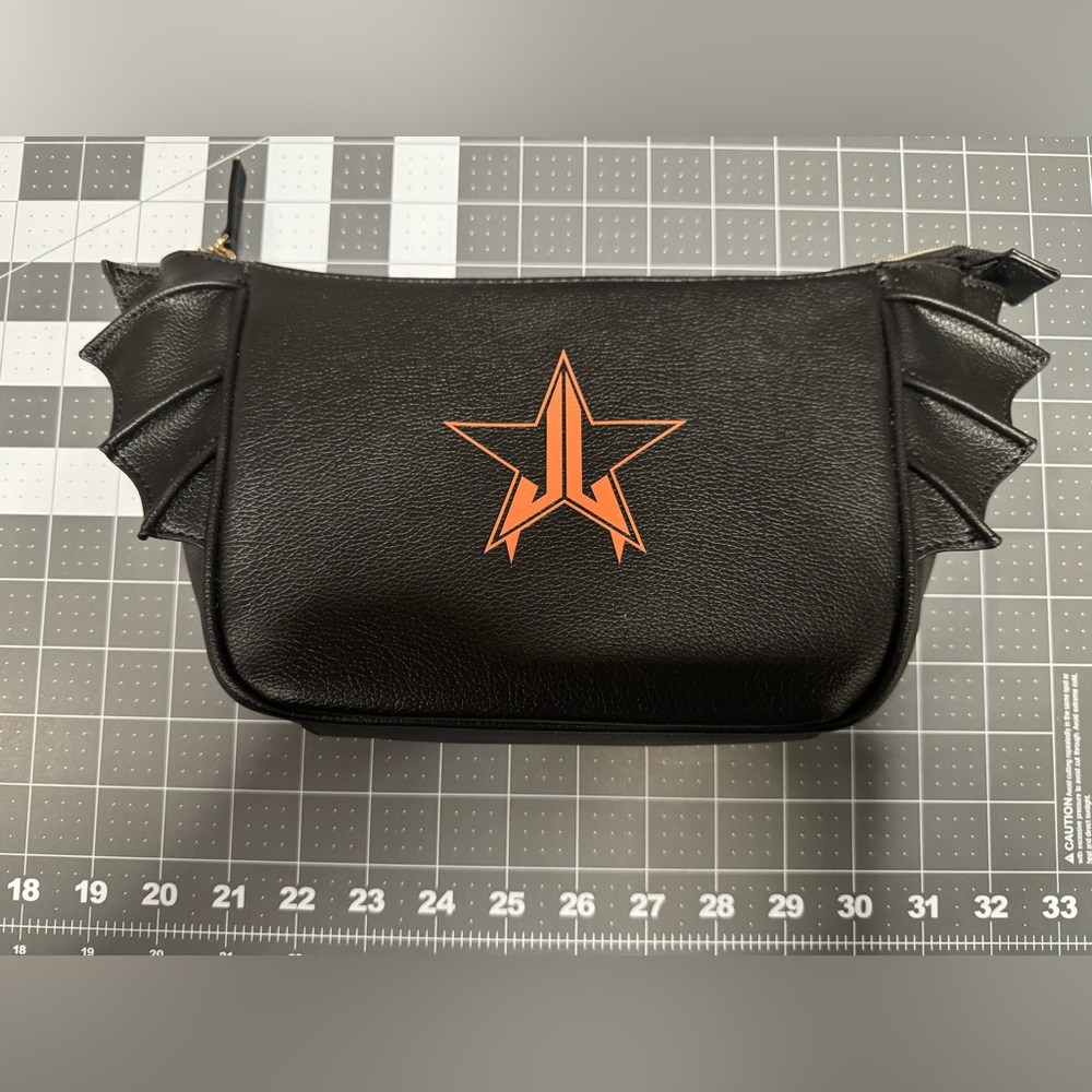 🌟Jeffree Star🌟Bat Bag, cosmetics bag
